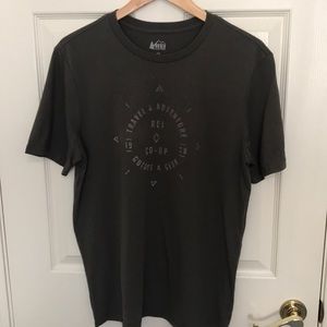 REI mens T-shirt